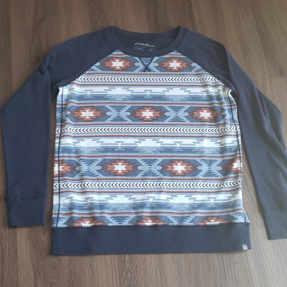 Eddie Bauer crewneck size large